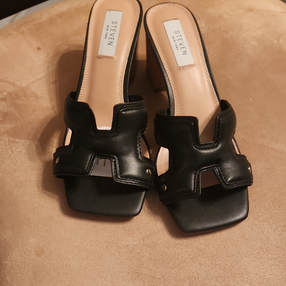 STEVEN by Steve Madden Black  Cutout Slide Mules